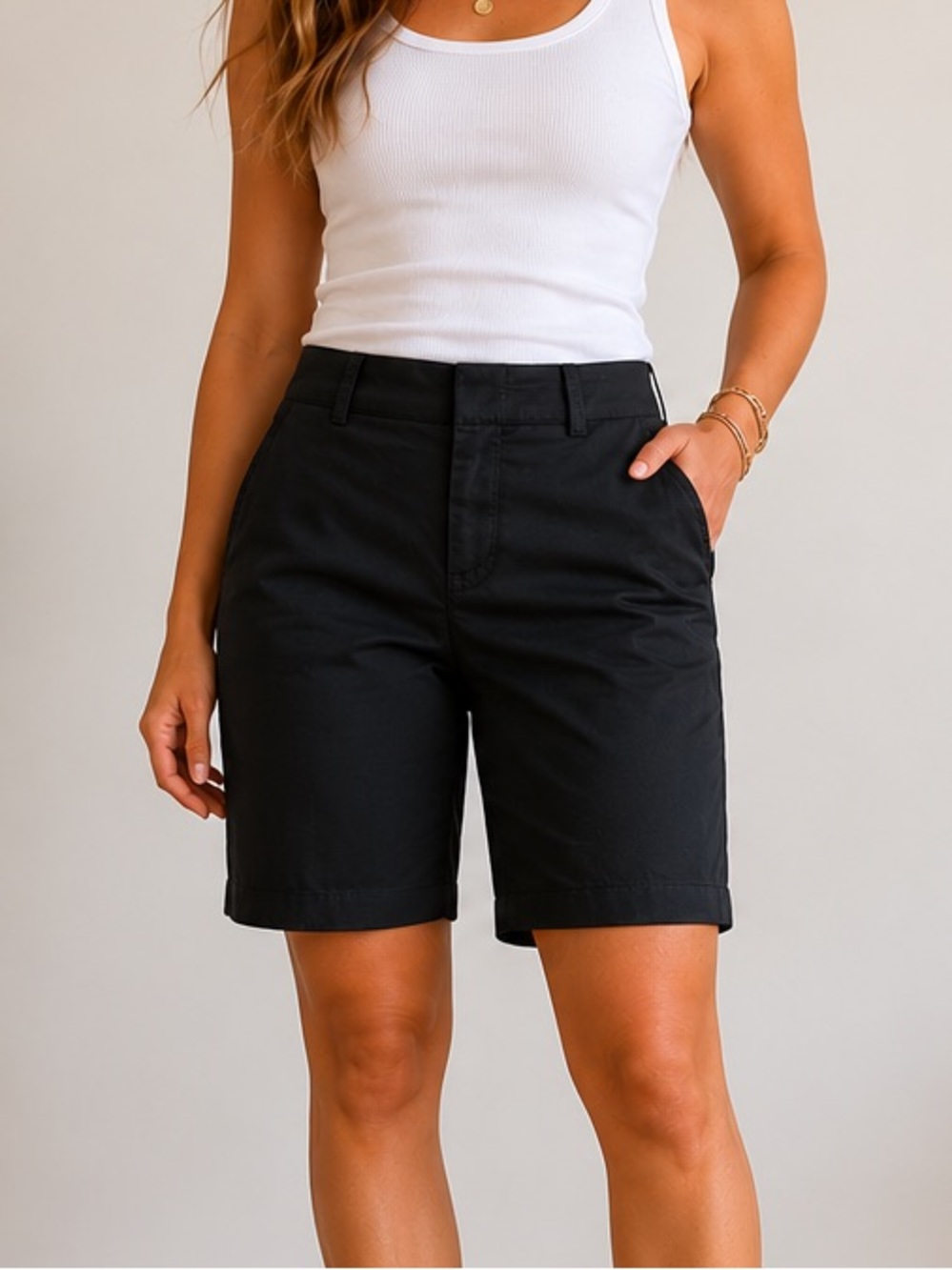 NWT Vince Black Tailored Bermuda Shorts Size 4